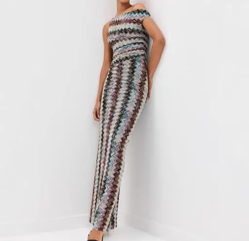 

2025 New Women's Slant Collar Sleeveless Striped Dress with Wrinkles To Enhance Body Shape