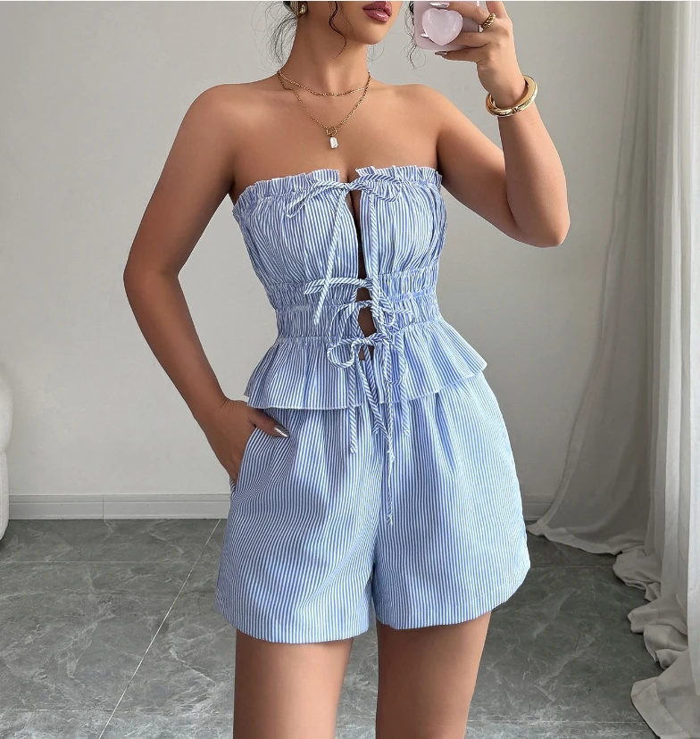 

Elegant and fashionable women's lace up top and shorts two-piece set, new women's clothing for summer 2025