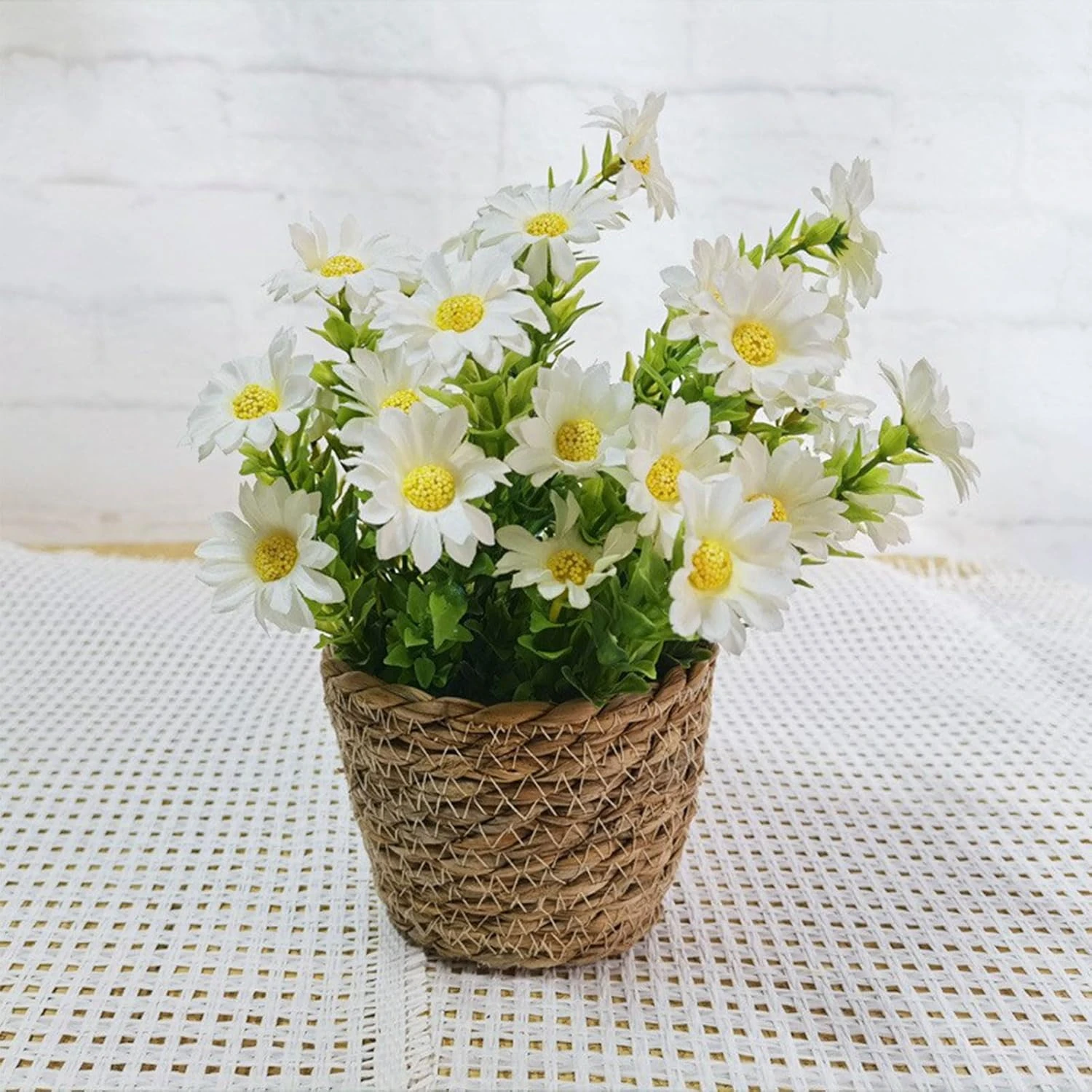 Artificial Daisy Flowers in Rattan Basket, Small Fake Plants for Office Tabletop Decoration