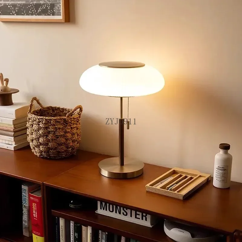 * Candeeiro de mesa vintage escandinavo luz de mesa de vidro branco para quarto