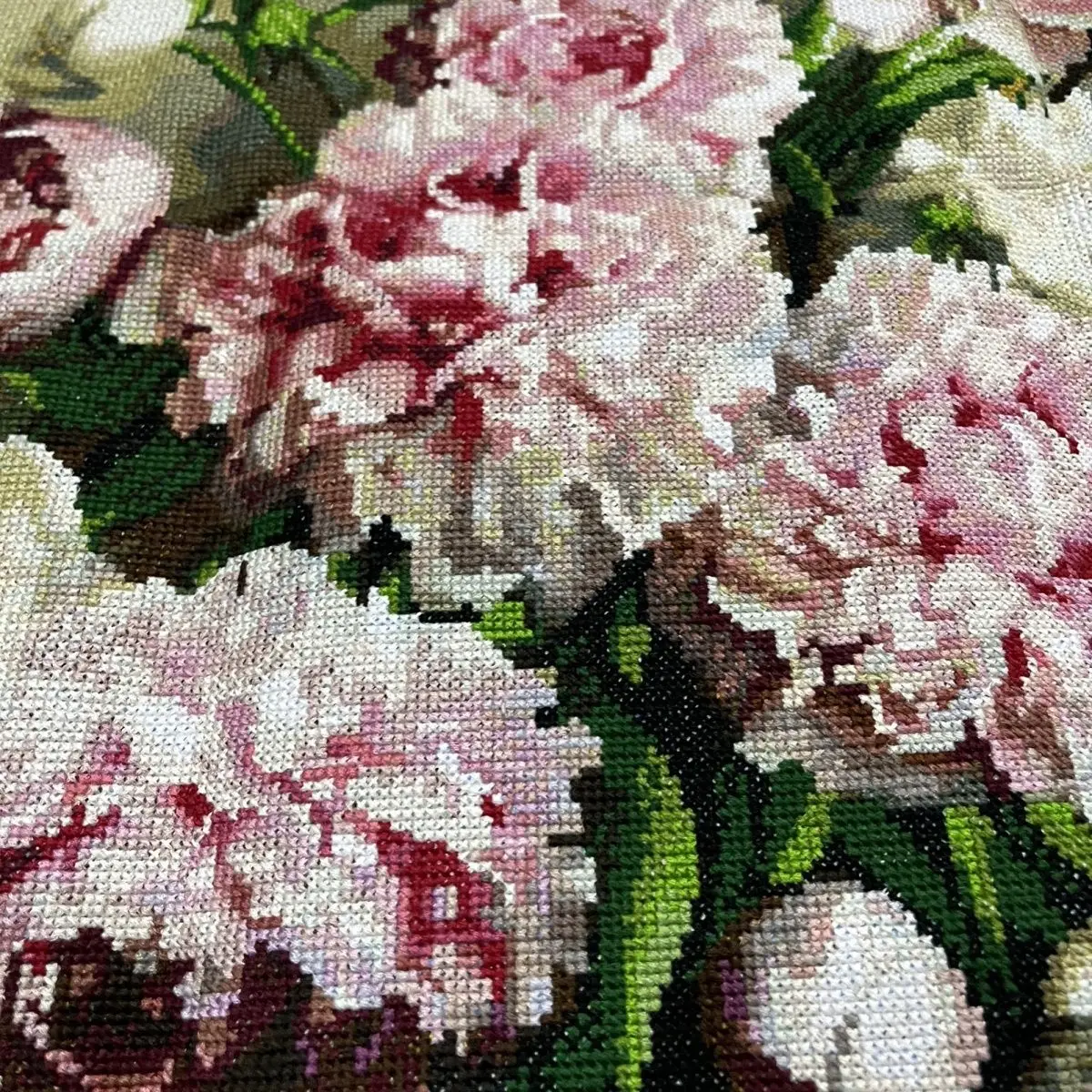 (Finished product) Pure handmade cross stitch finished product: New peony, lily vase, living room, dining room, entrance, 60 *