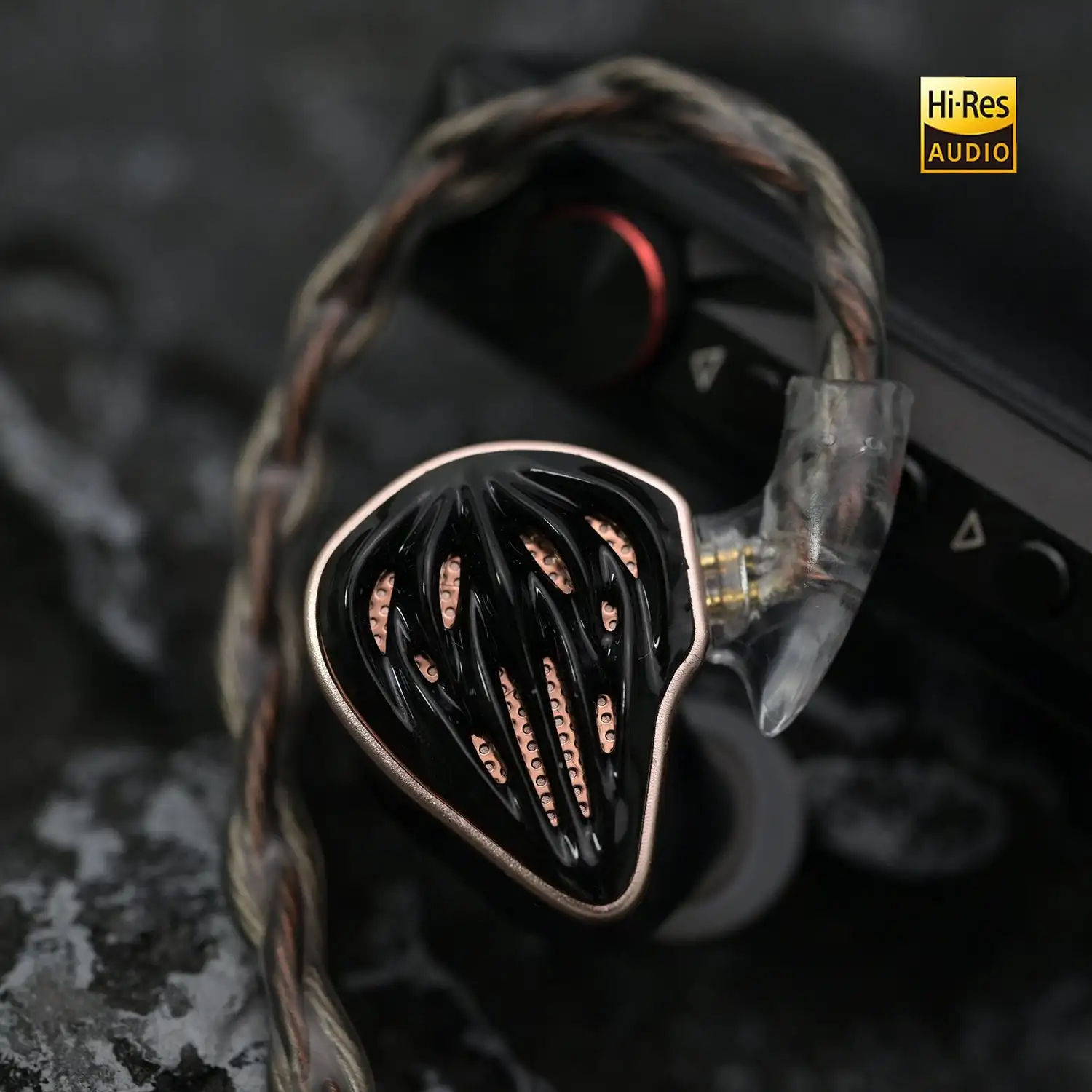 Hidizs MS5 4BA+1DD Hybrid IEMs Best Wried In Ear HiFi Monitor Earphone with 9 Pairs X Ear Tips & 3 Pairs Replaceable Tuning