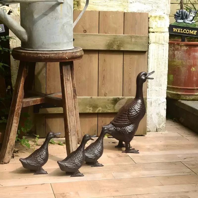 

Vintage Brown Cast Iron Duck Statues Set Of 4 Collectible Duck Sculpture Garden Patio Home Decorative Creative Animal Figurines