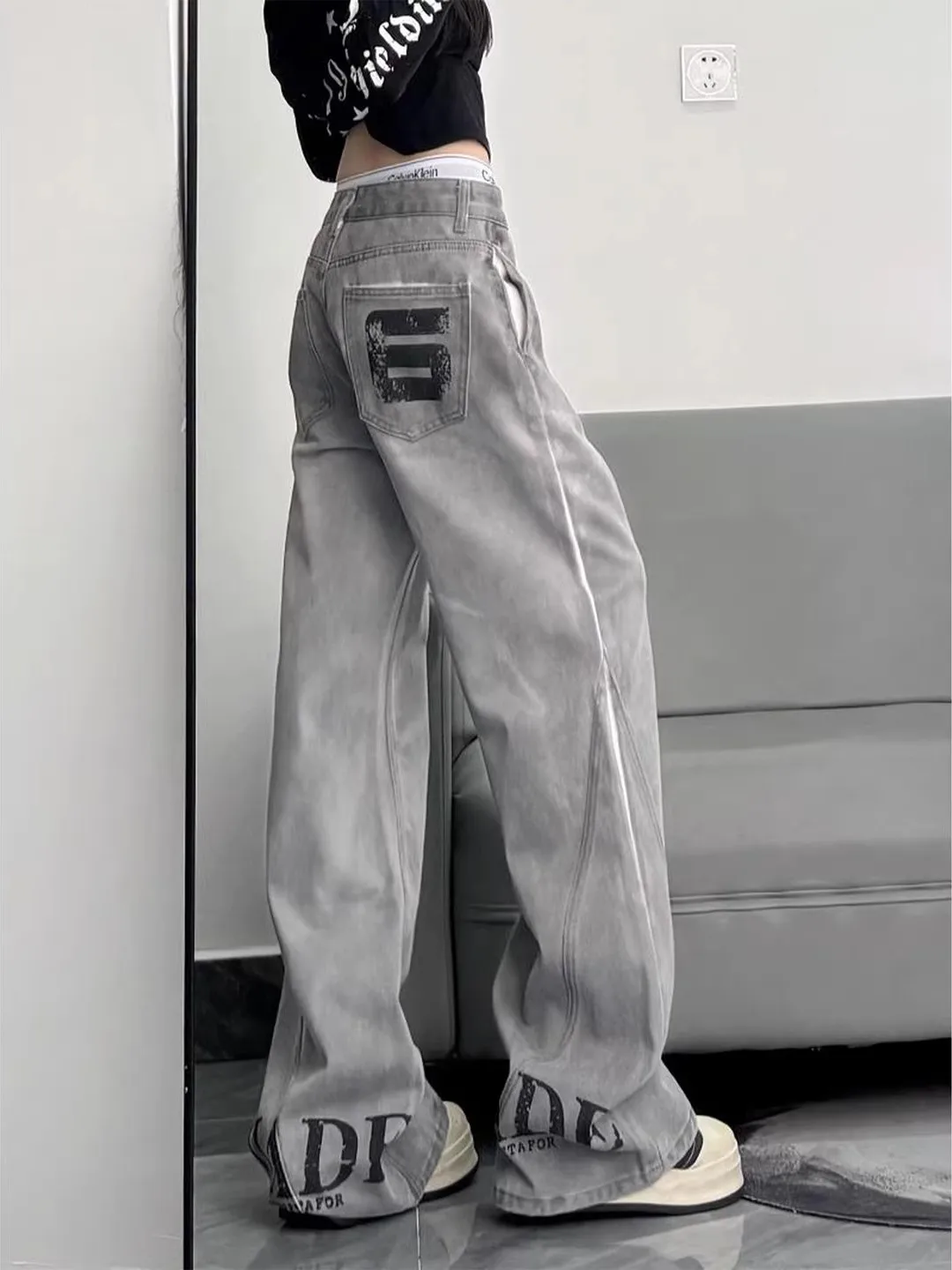 

Grey Deconstructed Wide Leg Jeans American Letter Print Floor-Length Straight Cut Pants Cool And Handsome High Street Style
