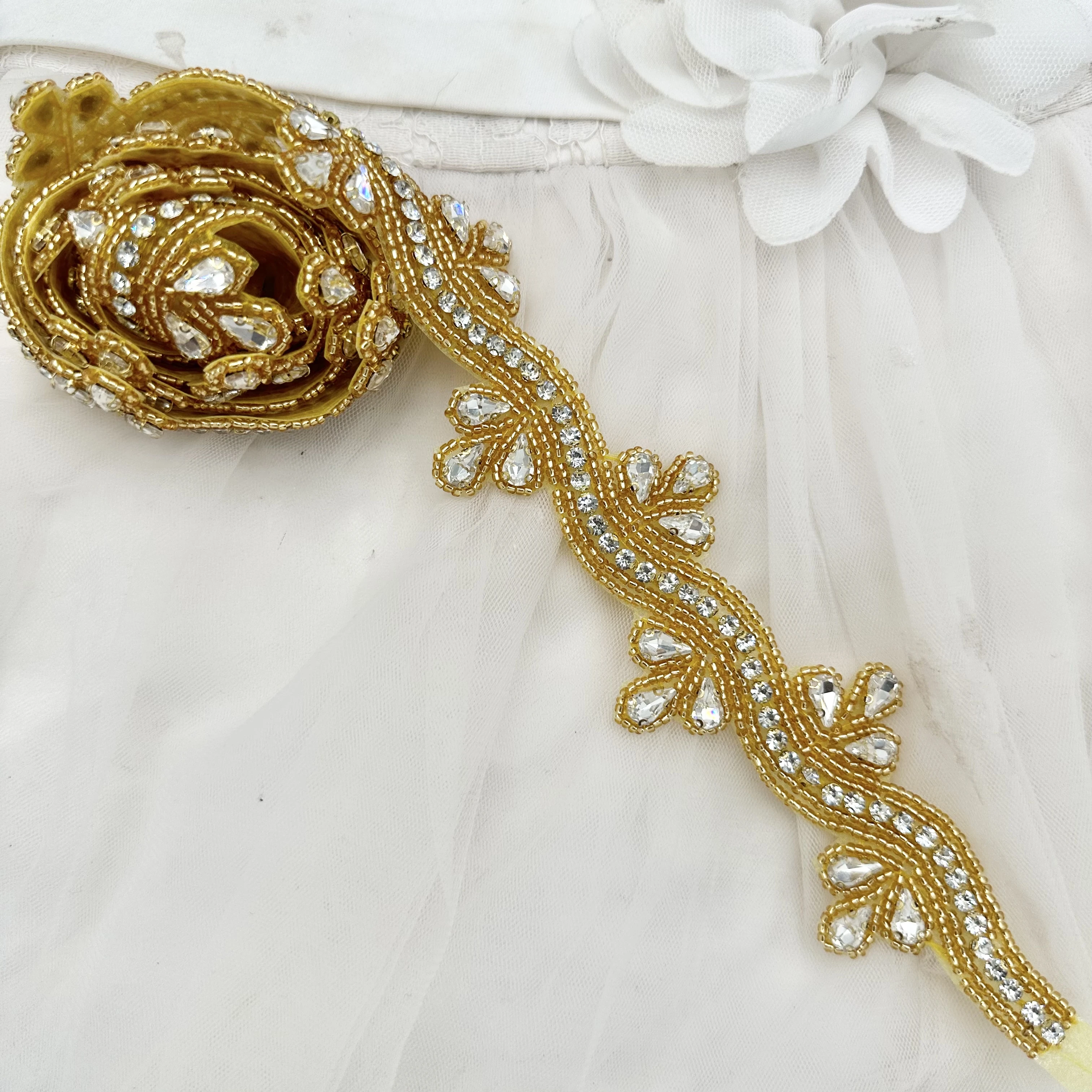 diy dress beading Tutorial on the 1989 beaded dress taking you through all the steps on how exactly I got the beads to be on the dress. All you need is a needle and thread, lots of beads and lots of patience!! @Shannon