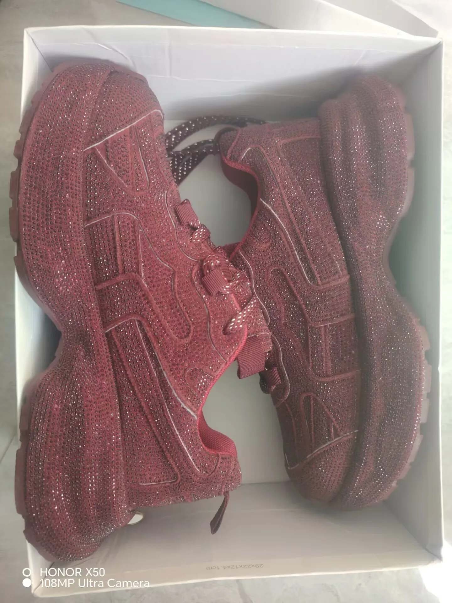 2025 Women's Ins Super Fire Rhinestone Full Diamond Straps Casual Burgundy Niche Design Handsome Platform Sneakers Dad Shoes