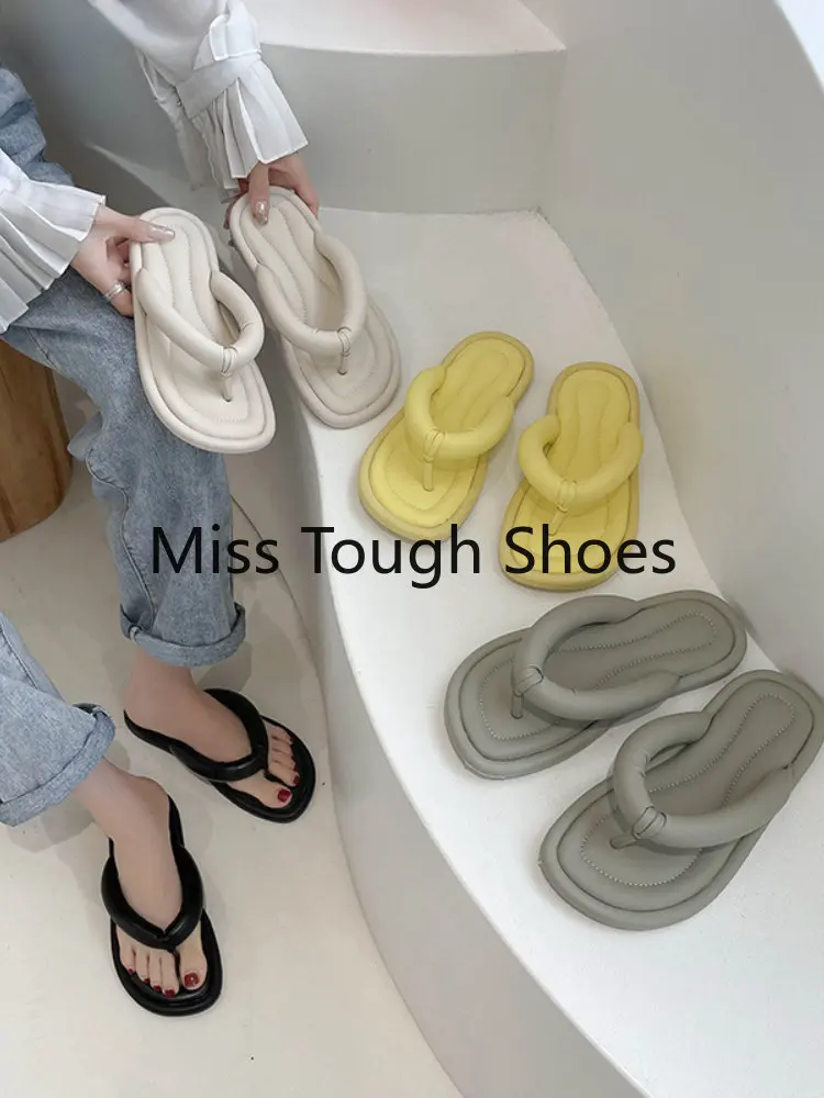 Summer Women  Fashion Ladies Clip Toe Flat Heel Outdoor Slippers Female Casual Candy Color Slides Flip Flops House Sandals Chic