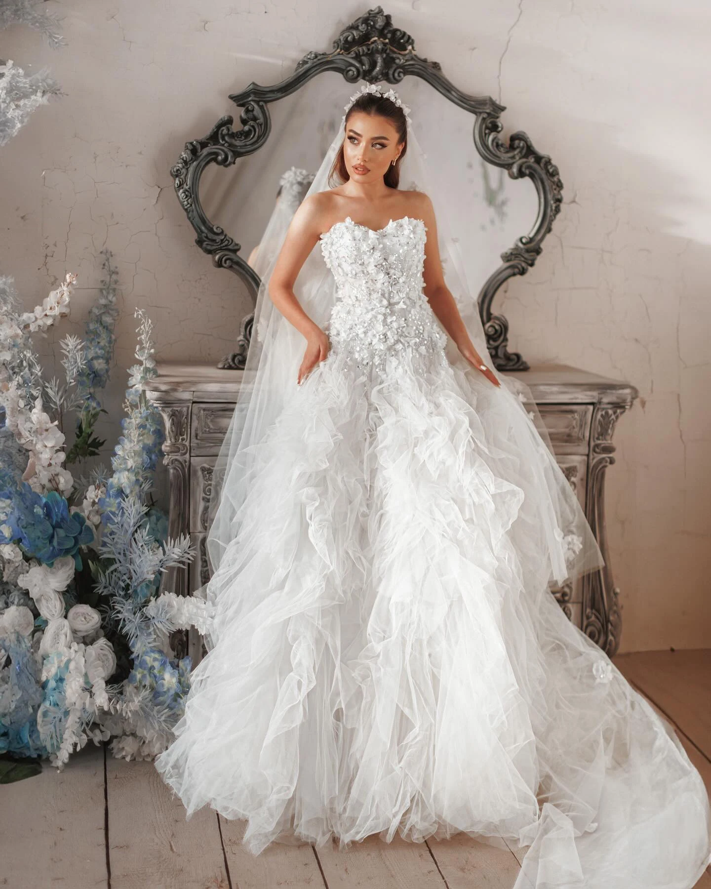 فساتين زفاف رائعة بدون حمالات مزينة بفساتين الزفاف ترتر كشكش ذيل الأميرة حورية البحر مخصصة فيستدوس دي نوفيا #3