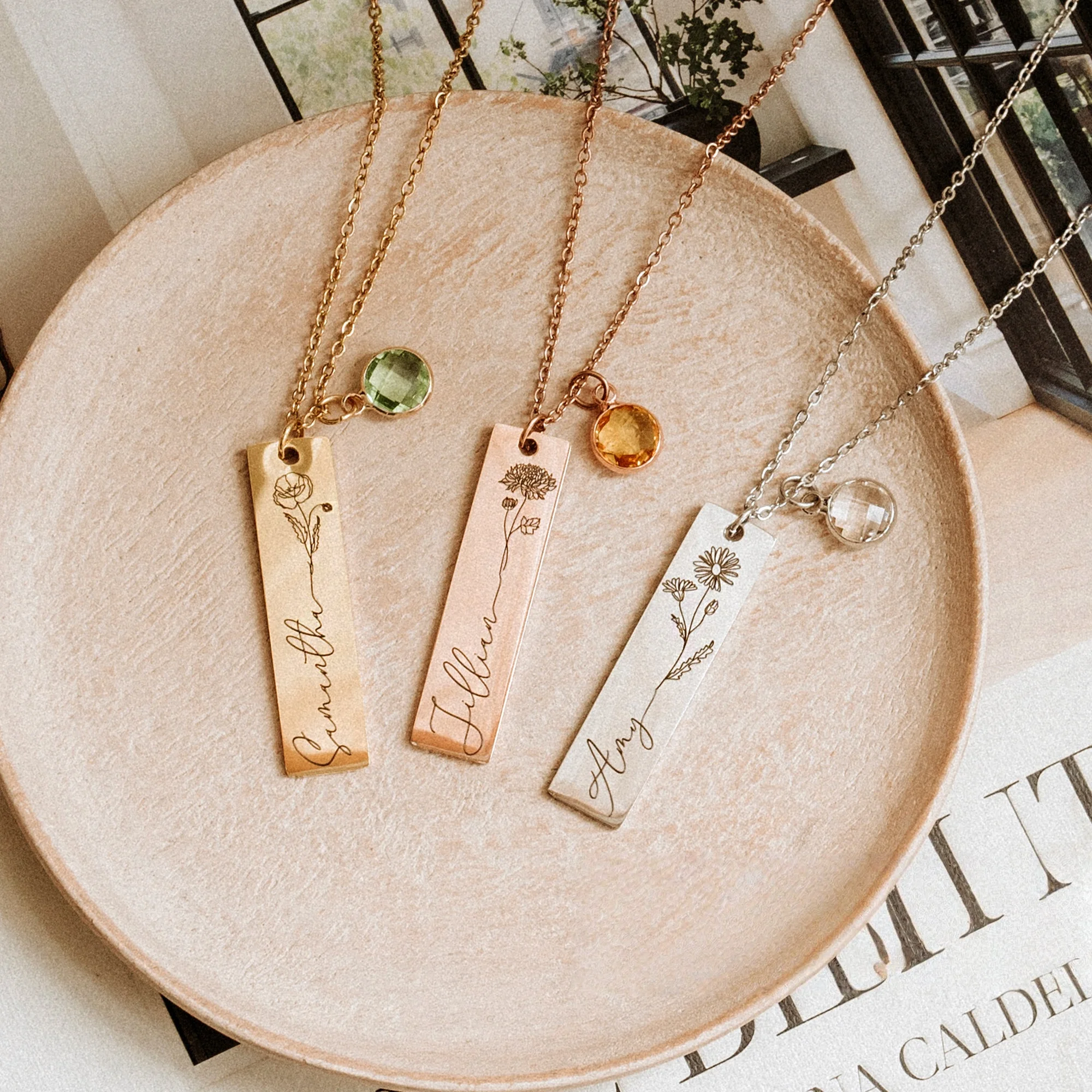 

2025 Fashionable minimalist versatile birthstone long bar engraved necklace DIY family name necklace couple anniversary gift