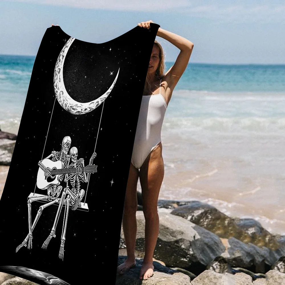 

Simple Skull Love Married In Love Microfiber Beach Towel Absorbent Quick dry Soft Yoga Swimming Resort Mountain Climbing Towel
