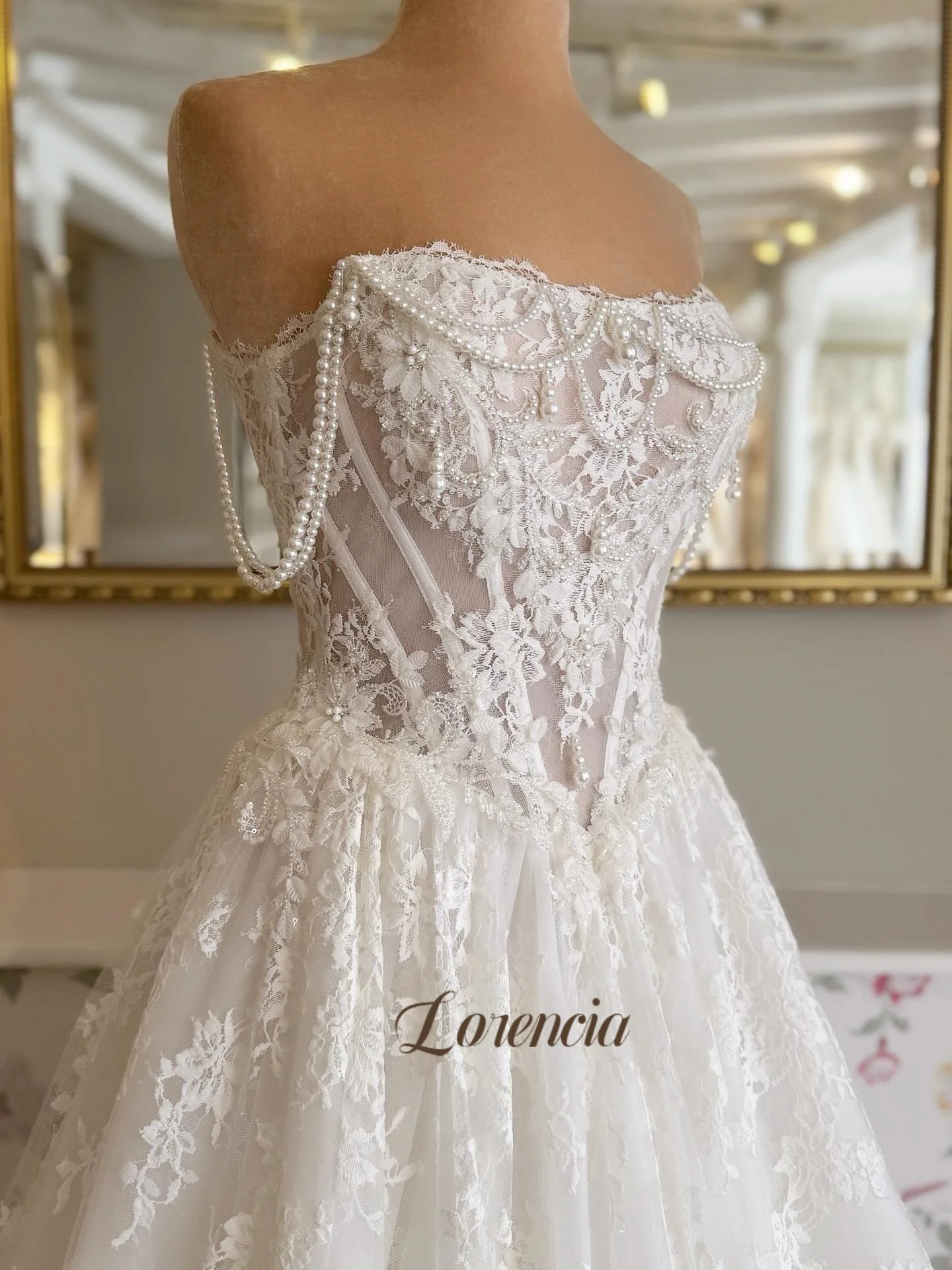 Lorencia Floral Lace Princess Wedding Dresses Strapless Pearls Beading Basque Waist A-Line Bridal Gowns Customized