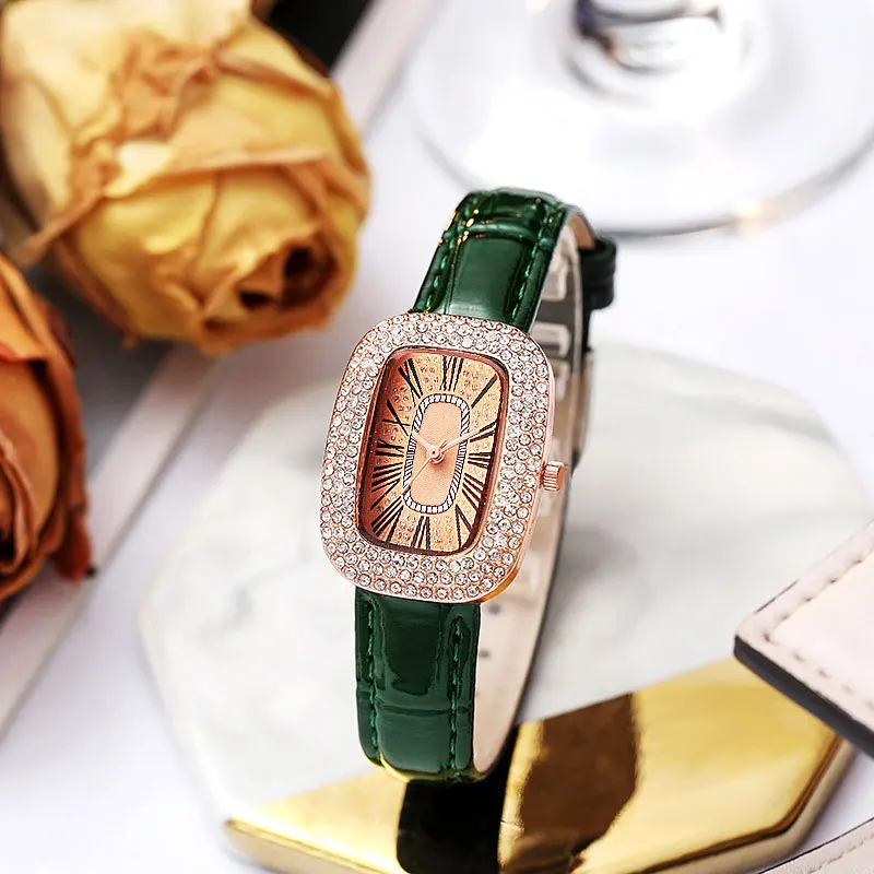 Trendy and fashionable women's leather strap watch with diamond inlay, water diamond wine barrel, women's quartz watch