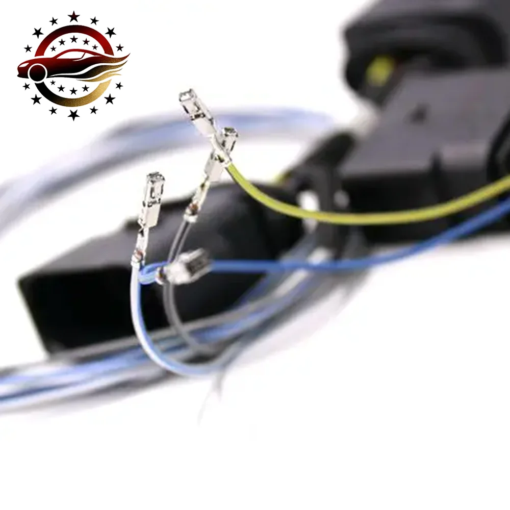 

Адаптер-коннектор для ксеноновых фар Audi Q3 (HID), 10-14 контактов