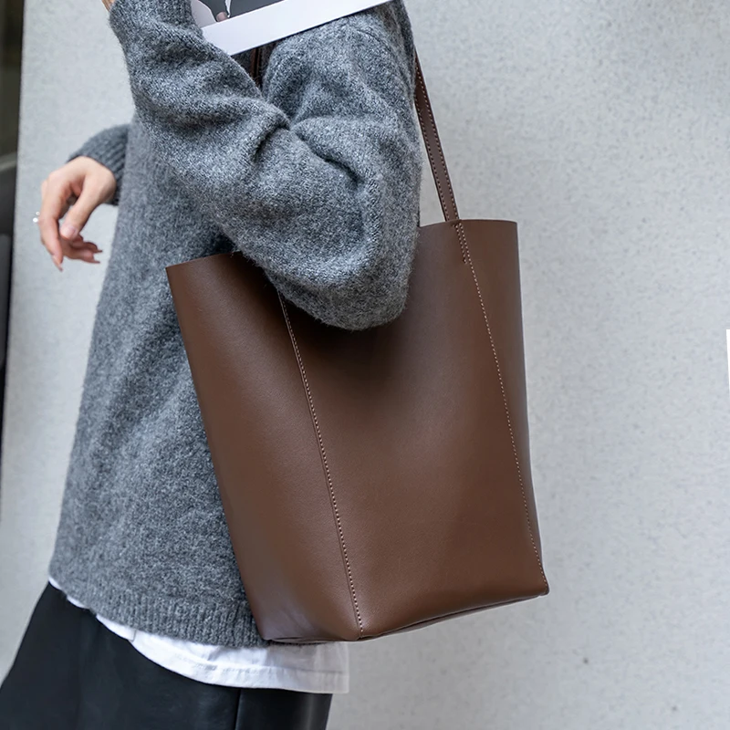 Lady Genuine Cowhide Leather Tote Bag for Women Minimalist Large Capacity Shoulder Bag for Daily Luxury Soft Leather Bucket Bags