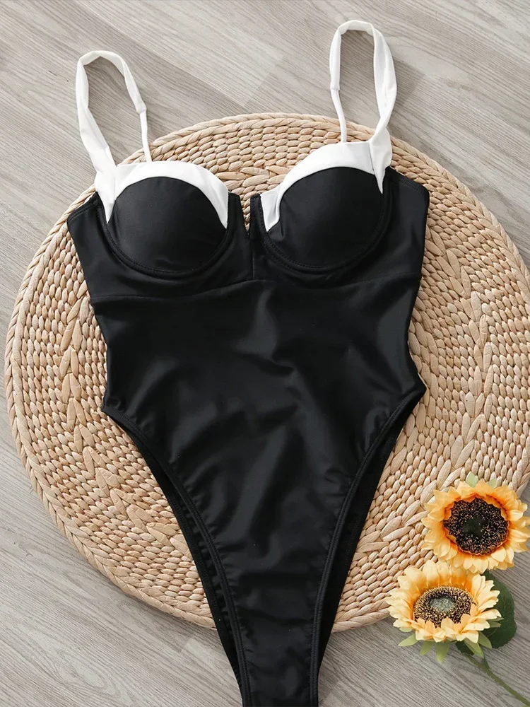 UETEEY 2025 New Summer Swimwear One Piece Swimsuit French Style Vintage Tight One Piece Swimsuit Women Sexy Beach Style Bikini