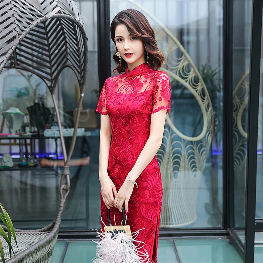 Rood Geborduurd Kant Mid-Length Cheongsam Nieuwe Verbeterde Chinese Traditionele Slanke Holle Jurk Vrouwen Banket Side Qipao