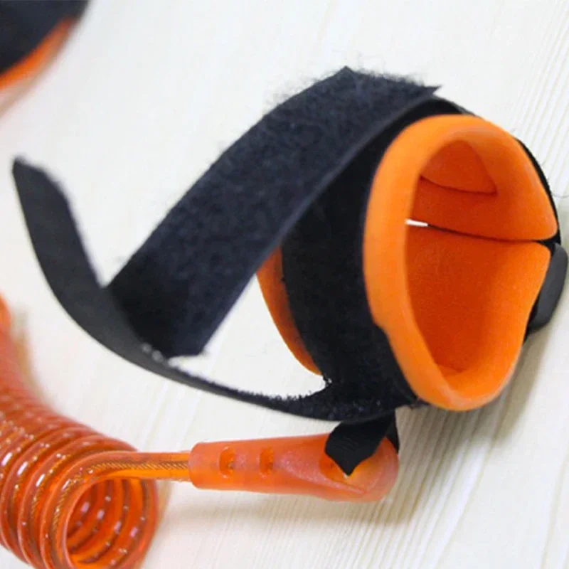 

Portable Kids Safety Harness Leash, Lightweight Travel Wrist Belt, Compact Connect to Stroller for Shopping Park Outings