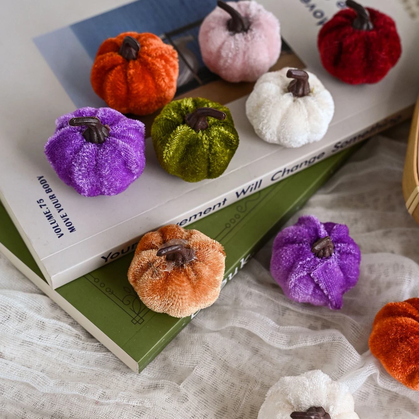 50/100 Stück Künstliche Blumen aus Seide, Kürbisse für Heimdekoration, Hochzeit, Weihnachtsbaum, Halloween, DIY Geschenkbox, Scrapbook-Bastelzubehör – Detail 4