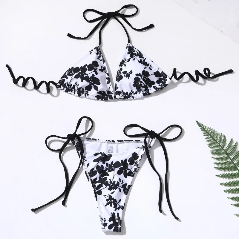 Sommer 2025, neue Sexy Einfarbig Bikini Set Frauen Mode Krawatte Seite Bademode Zwei Stück Outfit Strand Stil Hot Girl Badeanzug