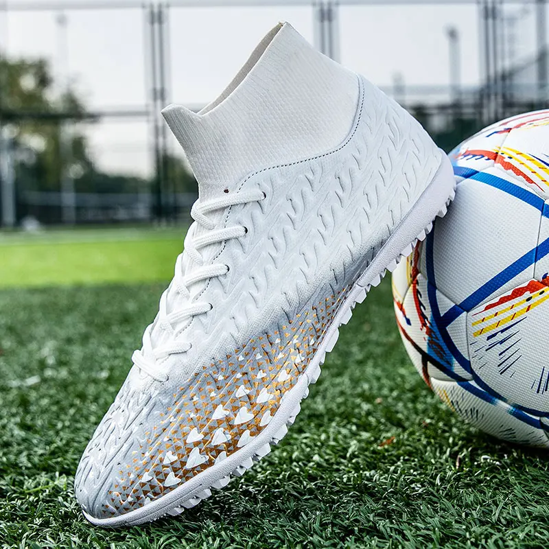 

2025 Football Shoes Men Soccer Boots Society Football Boots High Quality Comfortable Field Grass Indoor Training Casual Cleats B