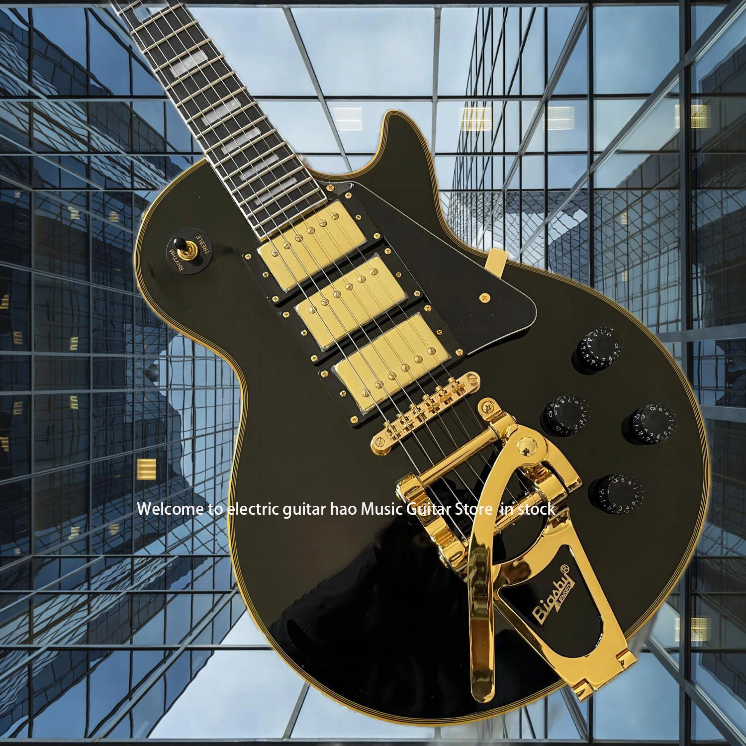 جيتار كهربائي أسود ساخن، تكوين كامل الارتفاع، ثلاثة التقاطات، عصا تحكم كبيرة، عرض الروك