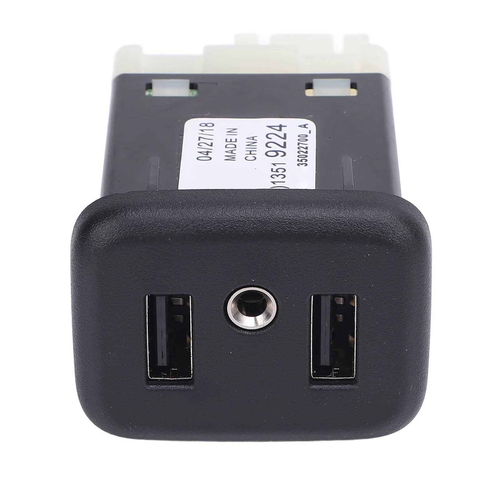 Dual USB Port AUX Jack Auxiliary Input Adapter 13509942 Sturdy USB Port AUX Jack Auxiliary Input Adapter for CT6 CTS