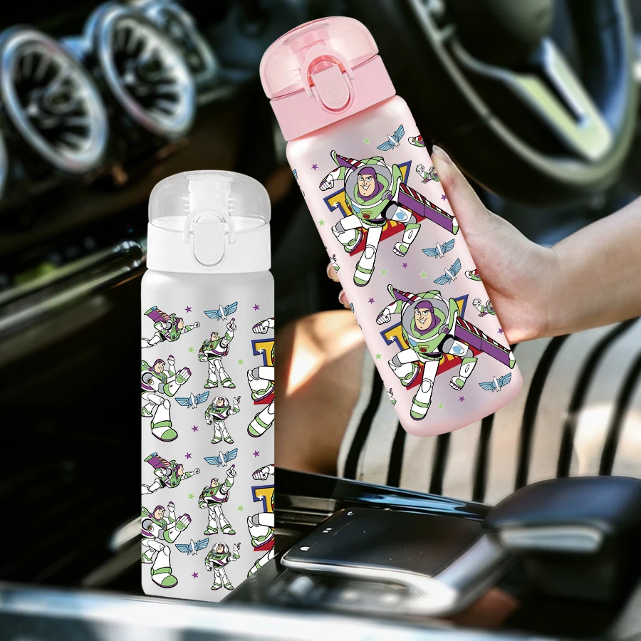 1 Stück Disney Buzz Lightyear Toy Story Muster 26 Unzen Kunststoff Wasserflasche Outdoor Sport Wasserbecher Geburtstag/Schulanfang Geschenk