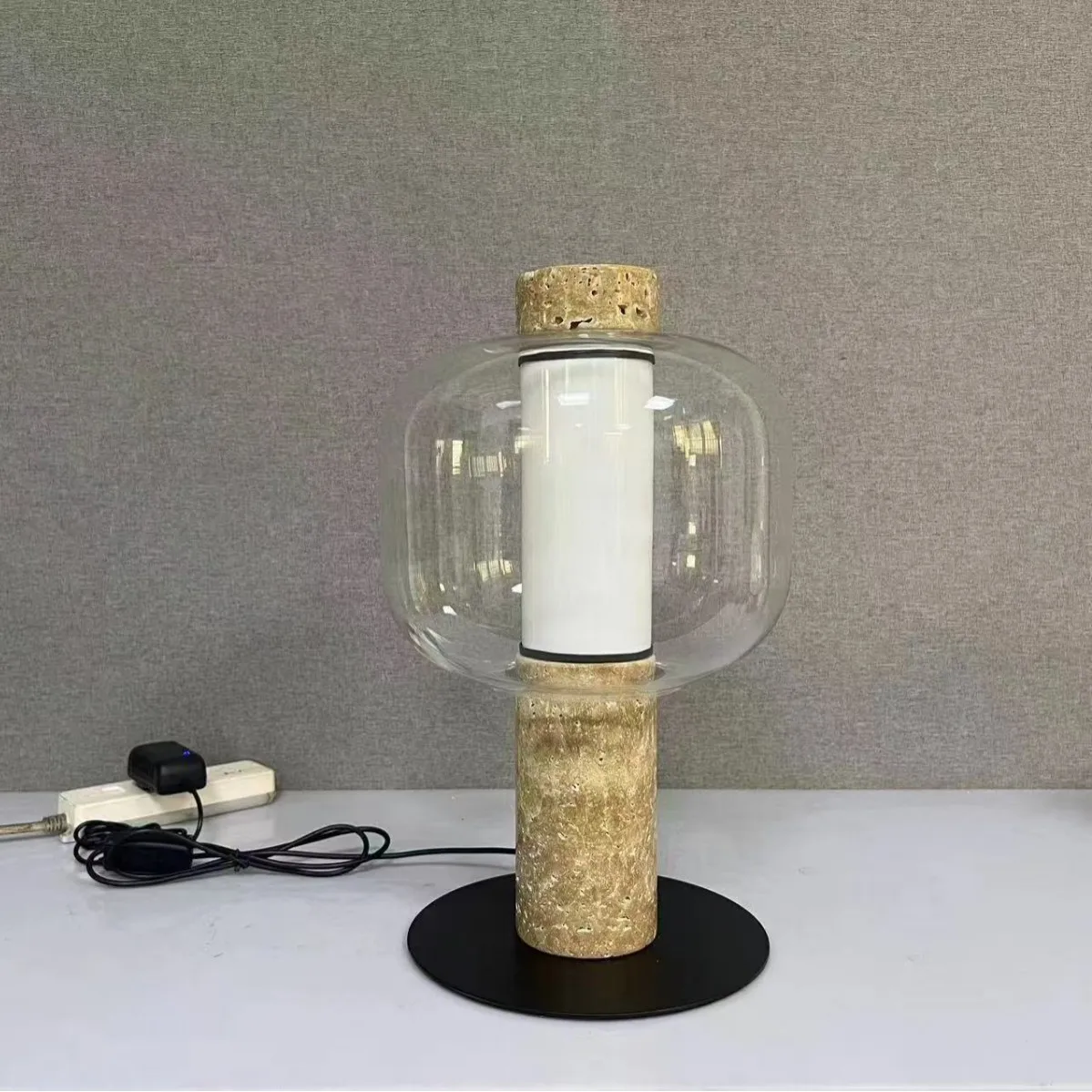 Light luxury modern simple table lamp designer model room hotel B&B bedside glass decoration table lamp