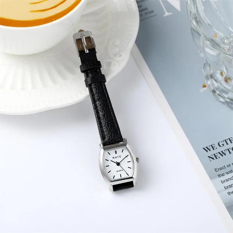 The new trend of simple personality retro style small barrel watch students  women quartz belt watch