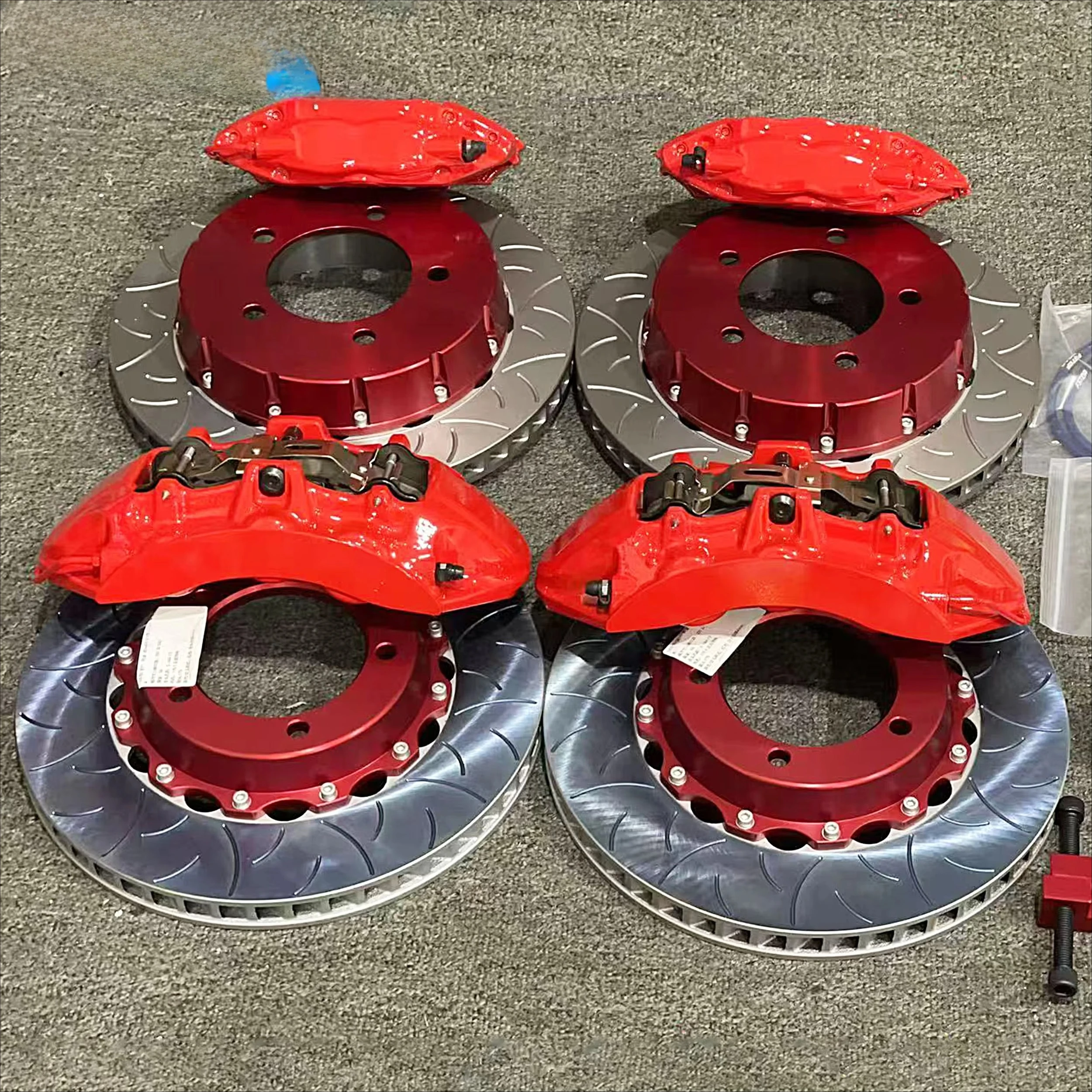 Reliable OEM Quality 4 Piston Forged Aluminum Caliper Set Ceramic Pads Big Brake Kit for A45 CLA45 AMG JJ1327
