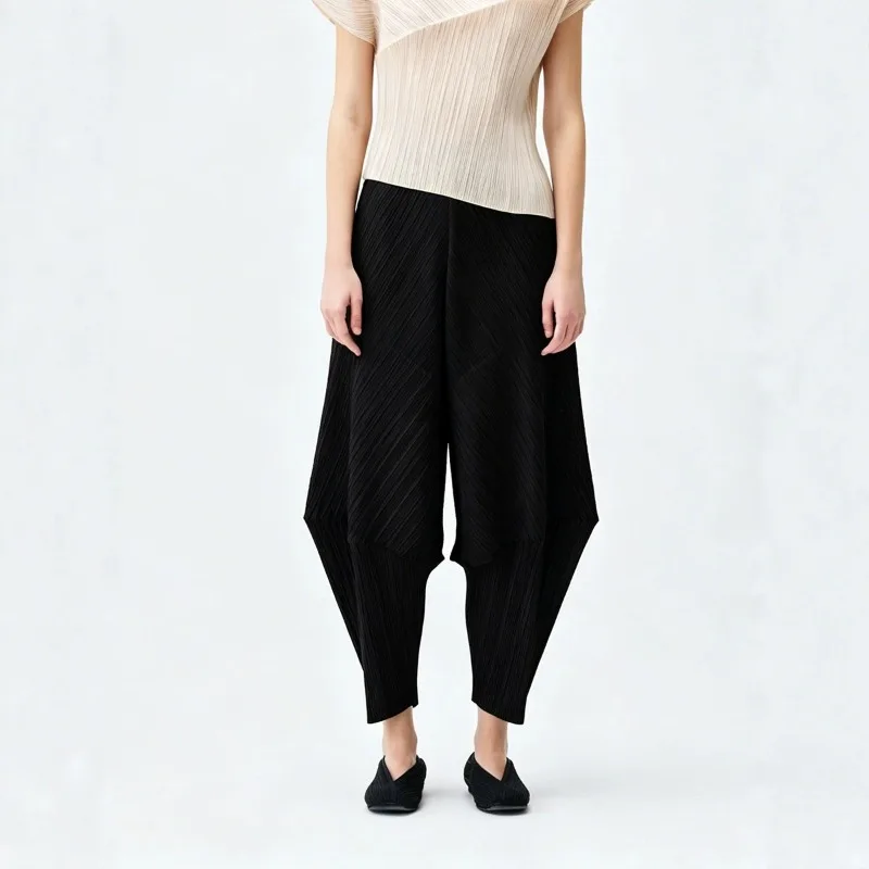 Miyake Pleated 2026 New Casual Pants for Women High-End Solid Color Versatile Tapered Pants Elegant Commuter Harem Pants Pleat