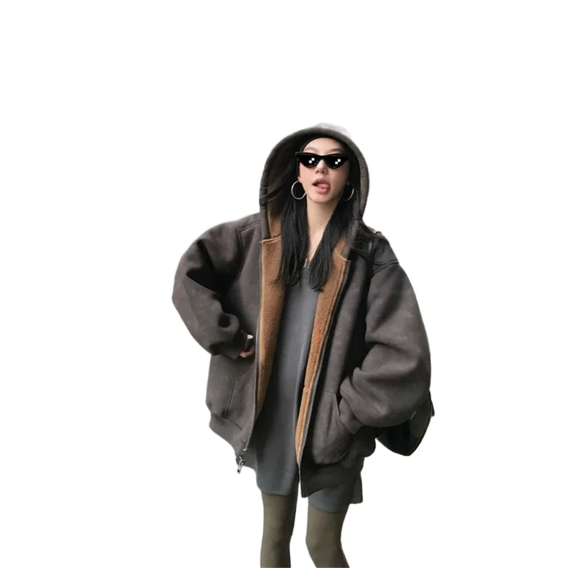 A Casual, Comfortable, Beautiful, Fashionable, Gentle and Elegant, Loose Hooded Coat Made of Fur in Winter