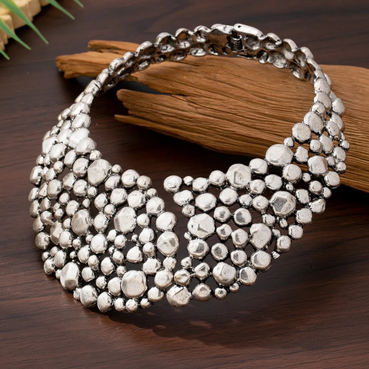 Hollowed-out Big Mesh Necklace Pendant Chain Women Girls Gifts Fashion Jewelry Hot Sale Party Gift 2025 New Style