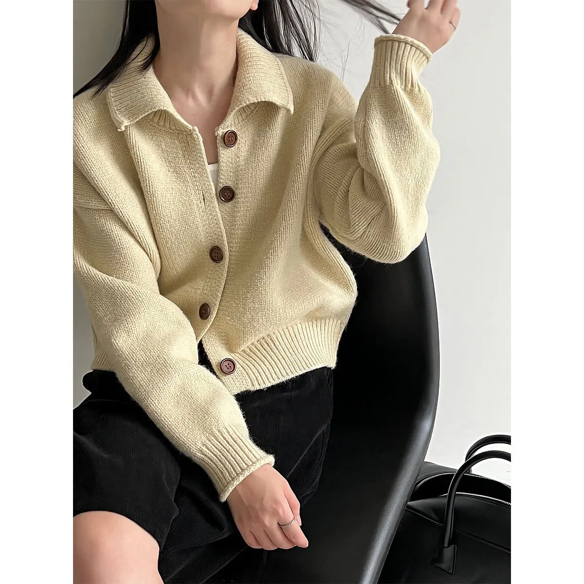 

Gentle and High-end Sense of Collar Autumn and Winter Knitted Cardigan New Lazy Soft and Cozy Coat Top.