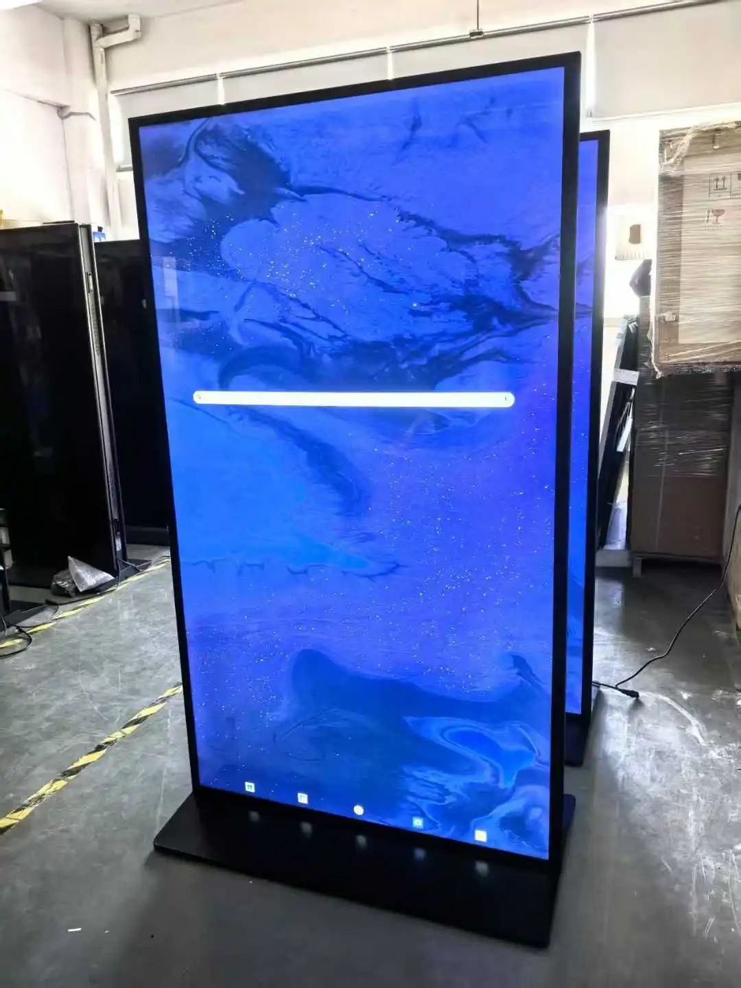 Рисунок 4 - 75 "70 85-дюймовый рекламный