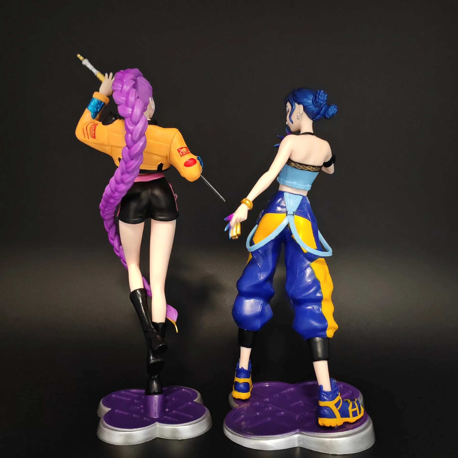 Hexenjagd-Team Rumi Mira Zoe Niedliche Schöne Mädchen-Actionfigur Anime-Charaktermodell Hochdetailliertes Desktop-Ornament Spielzeug Geschenk – Detail 5