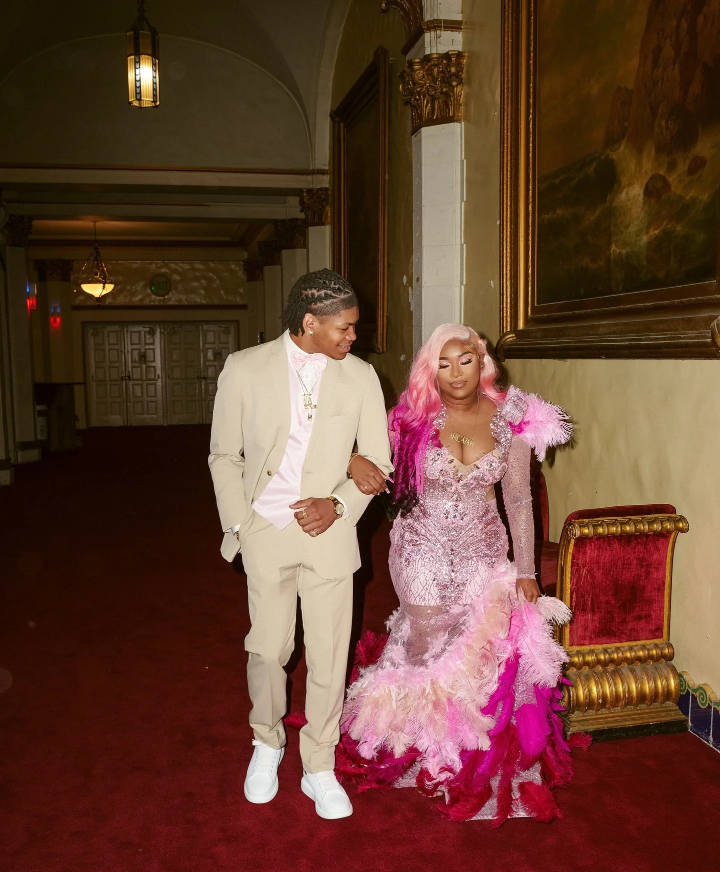 Vestido de baile de penas rosa longo feminino, pérola, cristal, sereia, vestidos de noite formais, vestido de festa luxuoso, quente, 2022