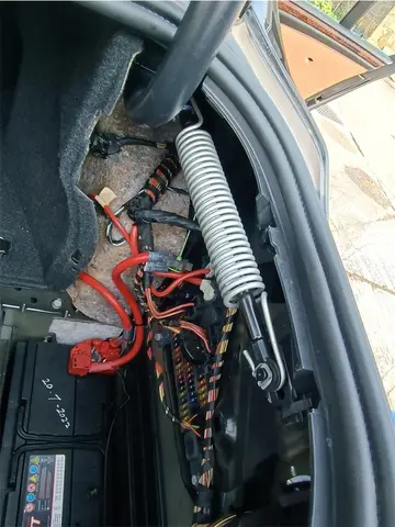 후방 트렁크 충격 용수철, BMW 5 시리즈 F10 5 시리즈 51247204367 자동차 스타일링 액세서리, 51247204366 2010-2017