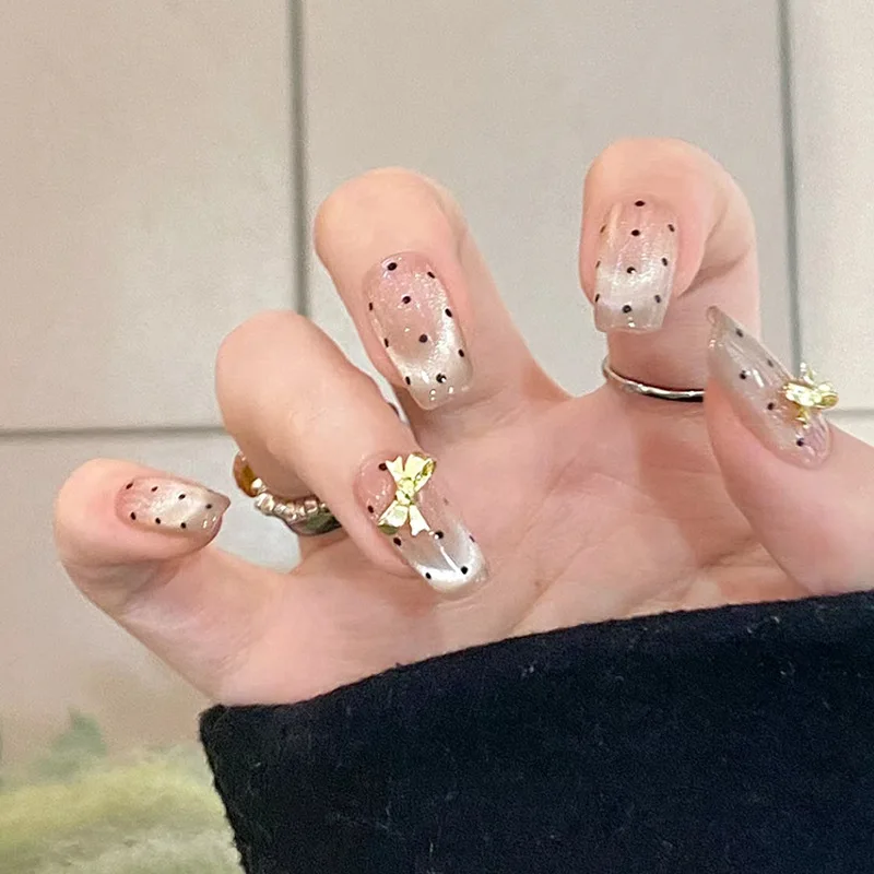 24 Stück mittellange Ballett-Kunstnägel, Spitzen, rotes Fleck, glänzendes Pulver-Design, zum Aufdrücken falscher Nägel, wiederverwendbare künstliche Nägel mit vollständiger Abdeckung