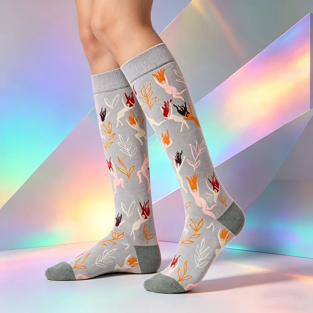 Neue Wadensocken aus hochwertiger Baumwolle, japanische Rautenmuster-Jacquard-Socken, schlanke, bequeme, süße Lolita-Strümpfe mit kleinen Blumen