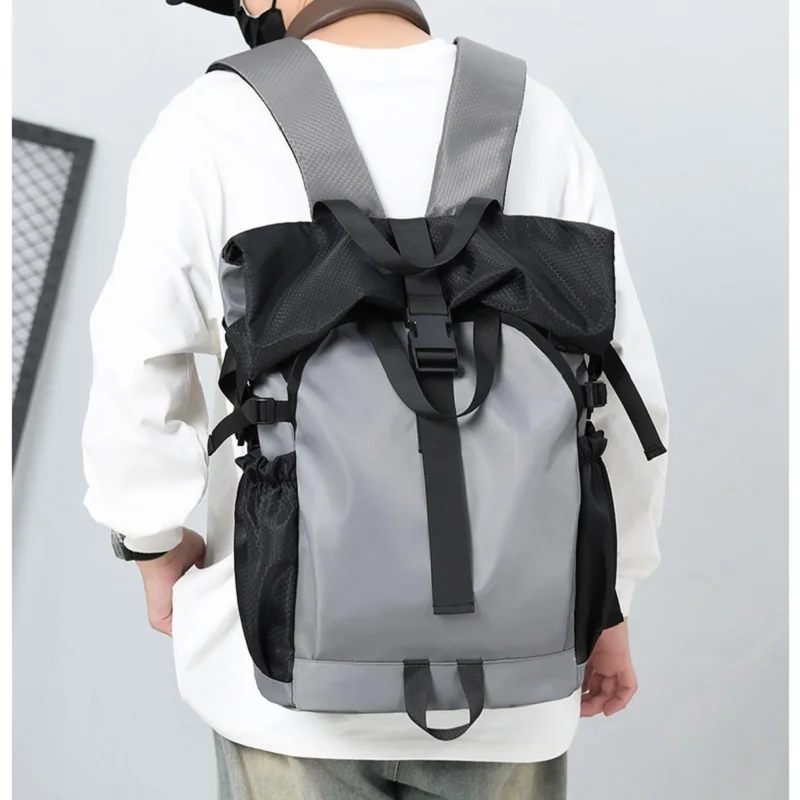 2026 New Backpack for men lightweight outdoor sport backpack for Daily commuting Street casual Style Schoolbag