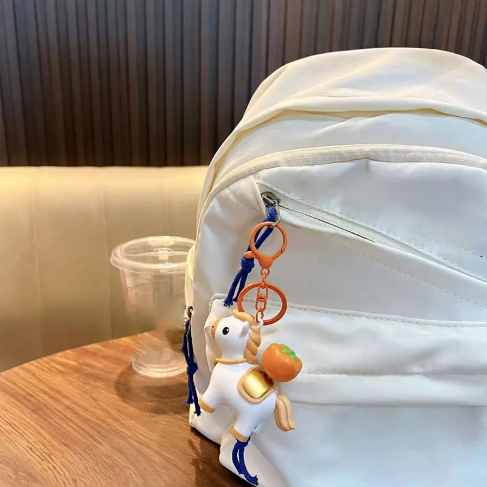 المحمولة للتدوير الحصان المفاتيح اضغط لتدوير الإبداعية الحصان تصميم حلقة رئيسية مضحك الضغط حقيبة قلادة حقيبة الديكور