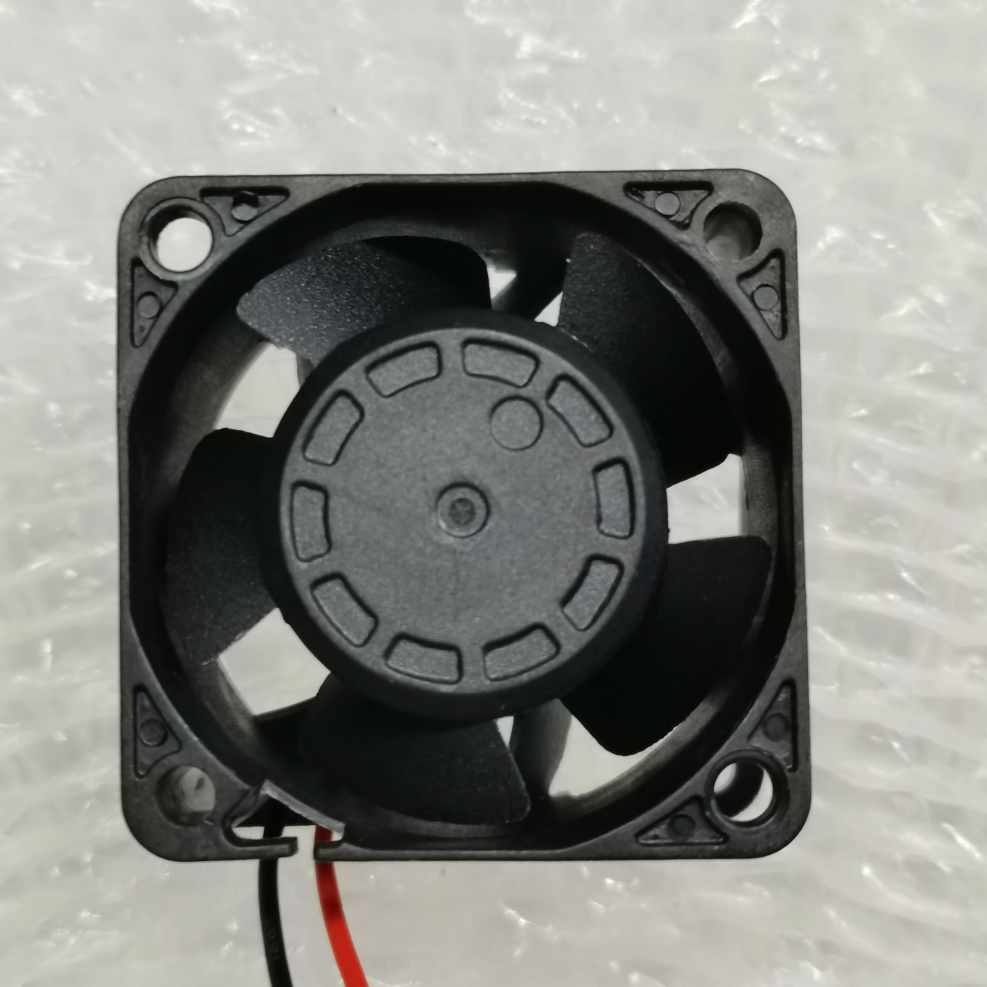 ZEAOLE ZL4028BH DC 12V 0.35A 40x40x28mm 2-Wire Server Cooling Fan