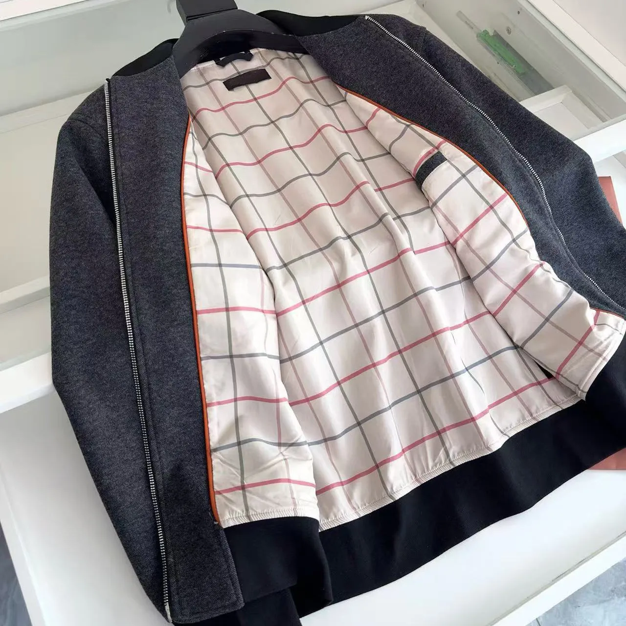 

LP Italian casual round neck old money style jacket 25aw