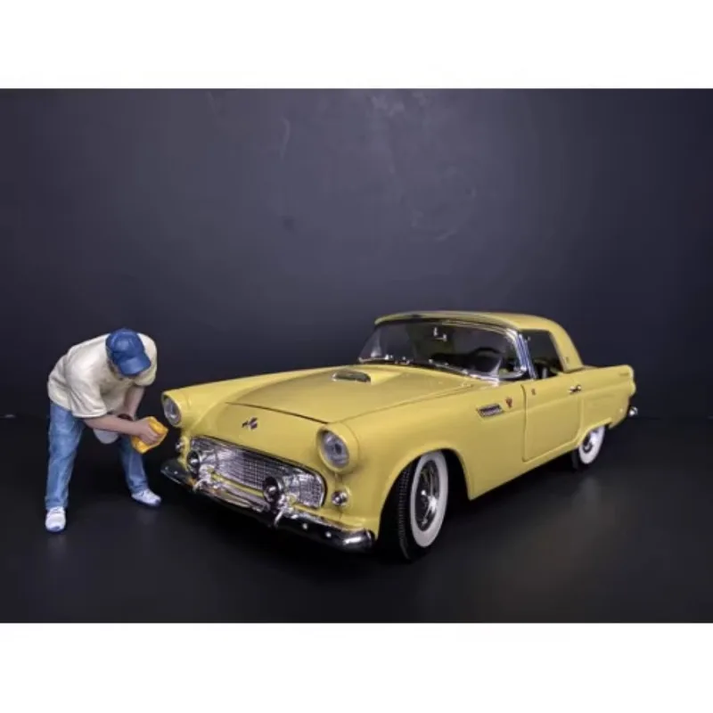 Play Vehicles AD 1:18 Weekend Car Show Figure VI Clean Car Doll Model