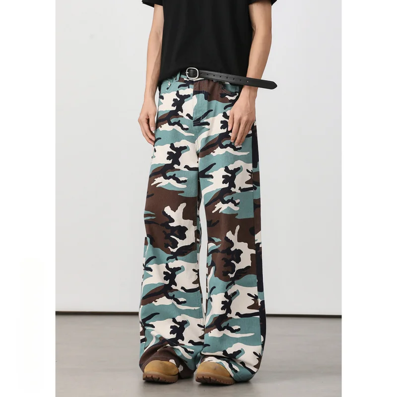 QICHE Men American Vintage Camouflage Printed Denim Jeans Loose Straight Wide‑Leg Casual Long Trousers