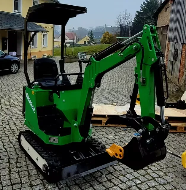 

Mini crawler excavator with a capacity of 1-3 tons and a capacity of 0.8 tons is used for building farms