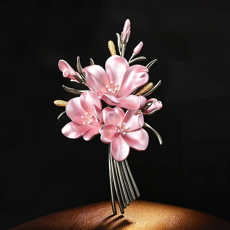 Okily Fresh Pink Flower Oil Drop Brooch Retro Elegant Enamel Bouquet Pins Temperament Coat Suit Brooch for Women Accessories