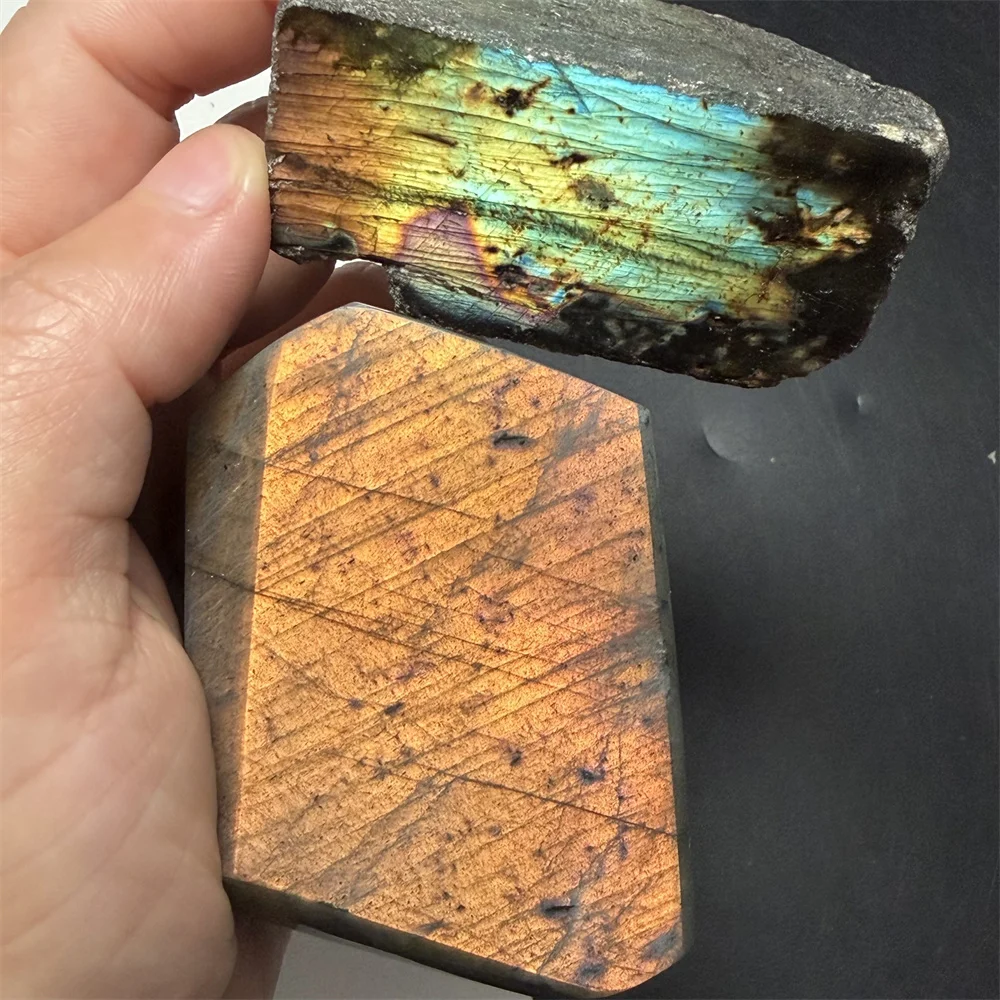 2PCS Natural Bright Yellow Blue Orange Light Labradorite Ornaments Rare Brown Pink Light Labrador Stones Beads Sliced Specimens