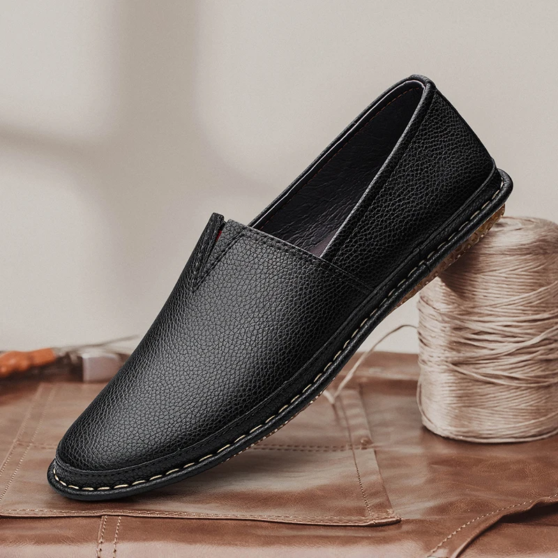 

Men Loafers slip on fashion Soft Moccasins outdoor Spring Autumn Genuine Leather Shoes Men Flats Driving Shoes man moccasins